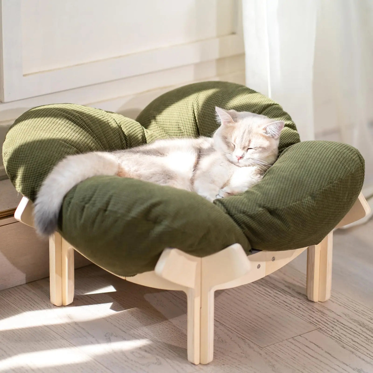 Elevated Wooden Cat Bed With Fluffy Cushion And Pet Lounge