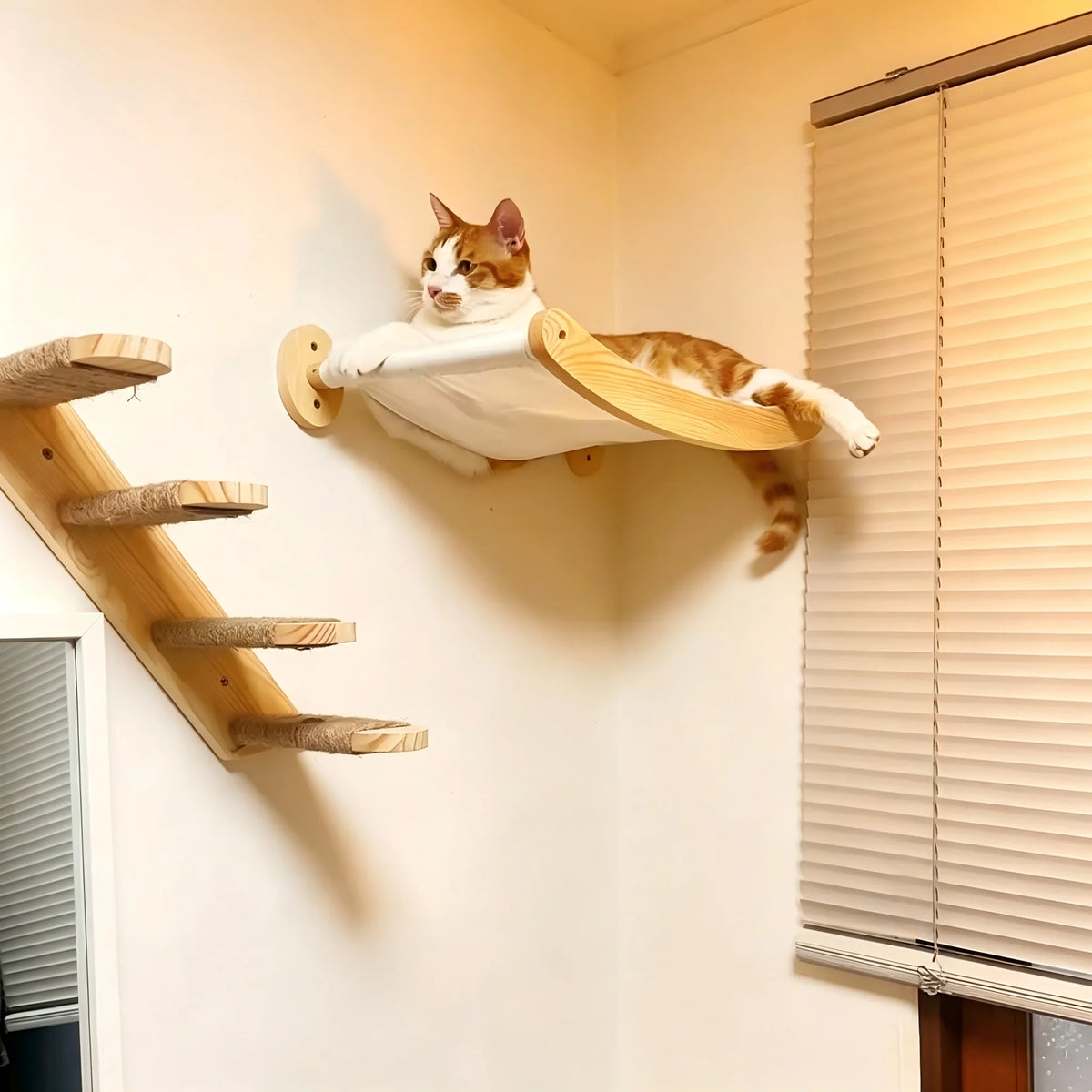 CWV Wall Mounted Cat Hammock With Sisal Scratching Shelf