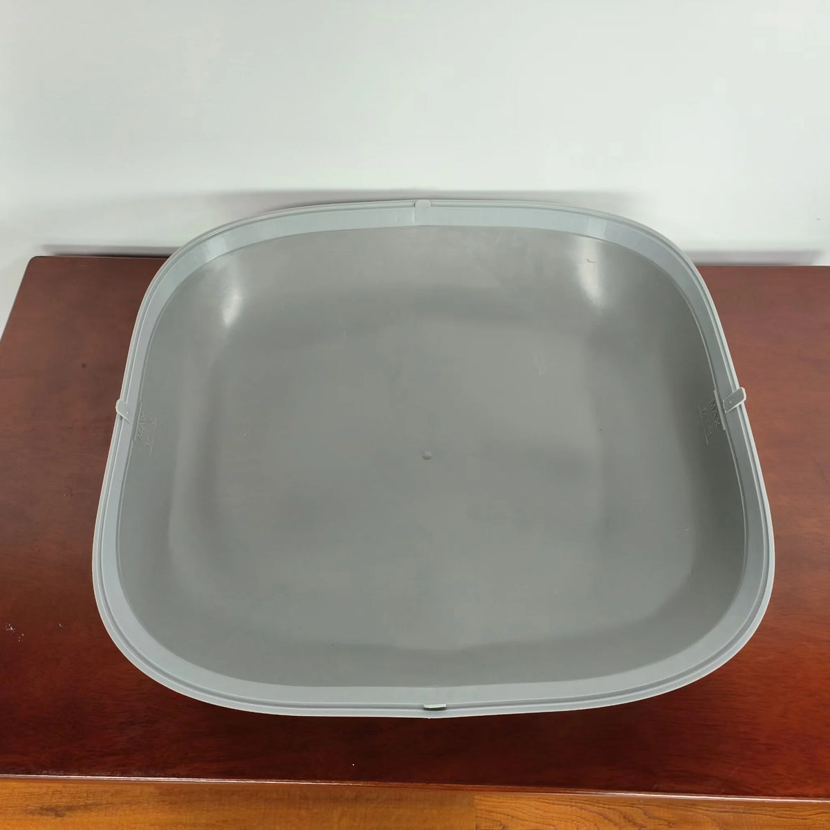 Tonepie Sandbox for cat accessories maintenance place the bottom mat automatic smart self-clean cat litter box