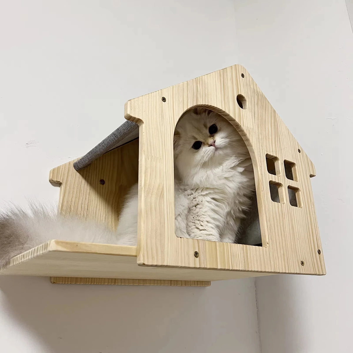 Wall Mounted Wooden Cat Villa Climbing Shelf For Indoor Pets