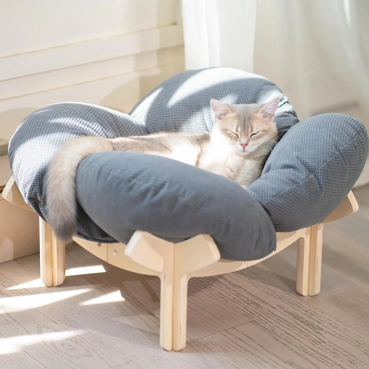 Elevated Wooden Cat Bed With Fluffy Cushion And Pet Lounge